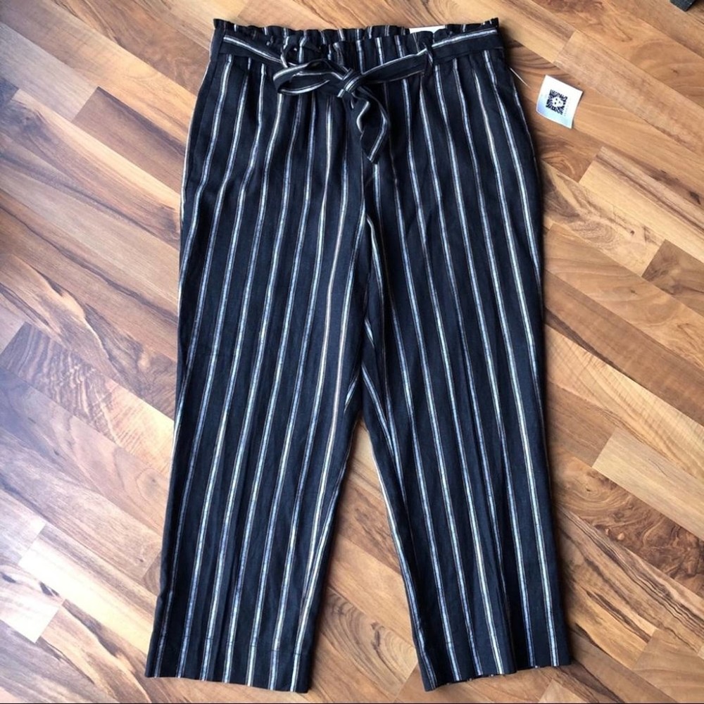 Anne Klein Black and White Striped Cropped Pants